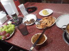-四囍码头海鲜烧烤自助火锅(外滩南京东路悦荟广场店)
