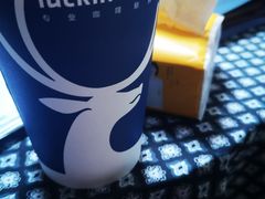 -瑞幸咖啡(宁波嘉汇国贸店)