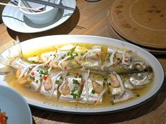 -蜜桃餐厅·伴山(湖滨商业街店)