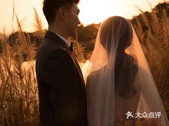 和爱人定了婚期之后，我就开始着手拍婚纱照了
