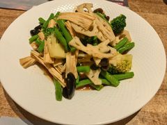 -耶里夏丽·丝路新疆菜·清真食品(徐汇南丹东路臻选店)