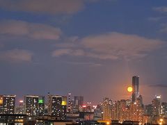 -街角等你.大连海鲜烧烤.经典铁板海鲜串(西安路店)