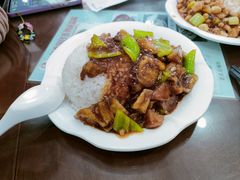 鱼香茄子盖饭-护国寺小吃(左家庄店)