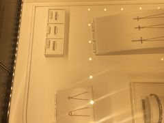 -Tiffany & Co.蒂芙尼
(南京德基广场店)