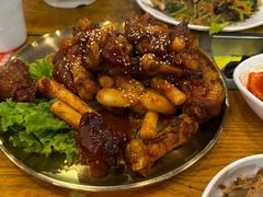 -喇喇排骨火锅·传统韩式脊骨汤(望京西园总店)
