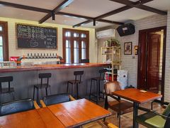 -麦落精酿啤酒餐吧(先农大院店)