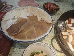 -鸿姐老火锅(疁城新天地店)