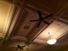 iphone_upload_pic-LONG BAR 廊吧(外滩华尔道夫酒店)