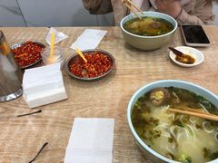 -全家福米线