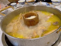 -朴小妹人参鸡汤火锅(长白山万达店)