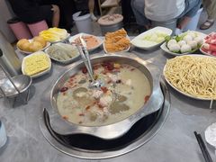 -光头药膳鸡(莱茵小镇店)