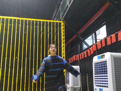 -嘿哟动霸CHUA·新潮玩运动娱乐中心·蹦床滑冰团建乐园
