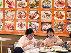 -覃记海鲜美食餐厅