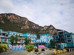 -百里峡七彩艺术小镇