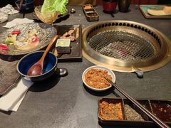 -铭牛烧肉·和牛海鲜自助(高新月牙湖店)