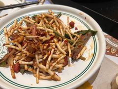 凉拌折耳根-云海肴·汽锅鸡·云南菜(苏州中心店)