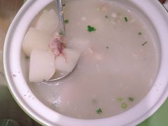 -费大厨辣椒炒肉(万家丽一店)