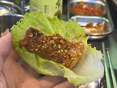 -哈哈碳都·牛肋条无限自助烤肉(台江万达店)