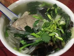 烩牛肉-穆豪麦蒸碗羊羔肉