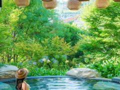 -七彩云南古滇温泉山庄