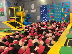 -Bounce Factory反弹工厂蹦床公园(群力店)
