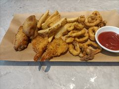 -必胜客(阿诗玛店)