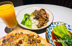 Salted Green Onion Braised Pork Rice