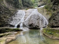 -牛角寨瀑布景区