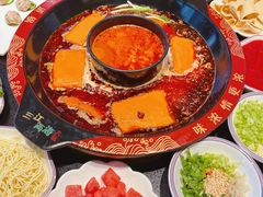 -三江两海老火锅(北京首店)