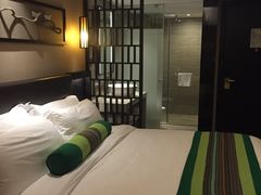 -深圳罗湖东门步行街亚朵X酒店