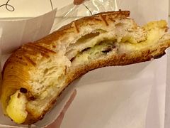-VERIE BAKEHOUSE