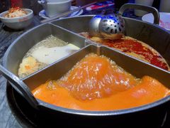 小嫩牛专利T型锅（一锅三吃）-热火朝天鲜切牛肉火锅(南强街巷店)