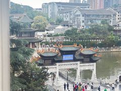 -包整·丝娃娃(一览甲秀楼风景店)