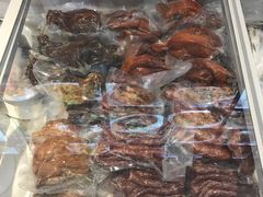 -老码头黑皮肘子锅包肉(赣水路店)