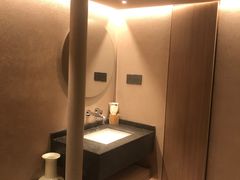 -灸春堂·艾灸·痛症·整脊连锁(之江银泰店)