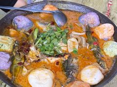 -丹水桥地锅鱼·翘嘴鲌·地方特色全鱼宴(丹江口大坝店)