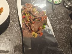 锡纸香菜黄牛肉-渔语鱼新川菜Bistro(万象天地店)