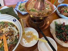 -蜗牛小馆醉乡民谣云南菜(惠新西里店)