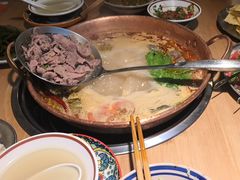 -洱火云南酸菜牛肉火锅(石景山当代商城店)