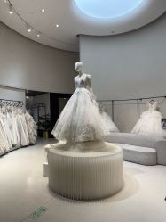 -城市花园婚纱摄影