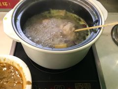 -百品聚旋转火锅(万德庄店)