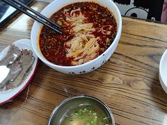 -陇上全荟兰州传统牛肉面(延吉路店)