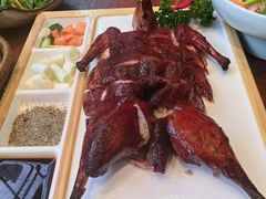 -老滇山寨•云南特色菜•地方菜•民族风情歌舞表演(金碧店)