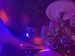 -路边边地标烧烤·川菜·小龙虾·音乐酒馆(良乡长虹店)