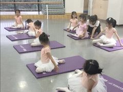 -刘诗昆艺术学校(一品天下校区)