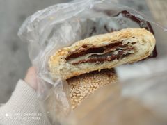 豆沙烧饼-朱记小郑酥烧饼(建康路店)