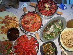 -巴厘龙虾·榜首油焖大虾(音乐学院·沿江酒馆店)