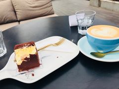 -UNI UNI(环亚凯瑟琳店)