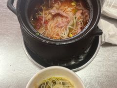-李记特色罐罐米线(重庆中环大厦店)