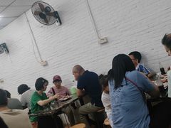 -香港风味小吃店(中英街店)